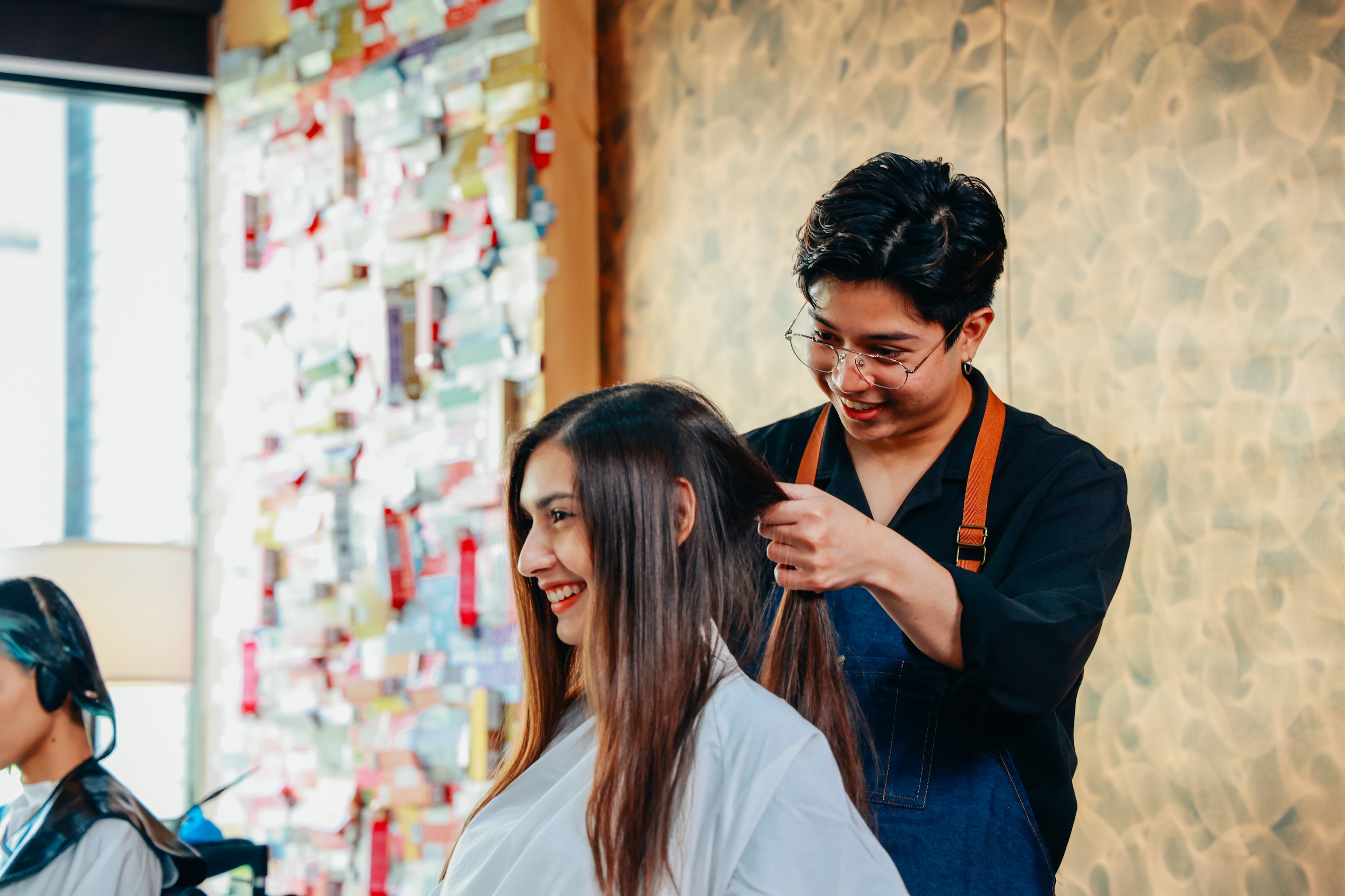 Unisex Hair Stylist
